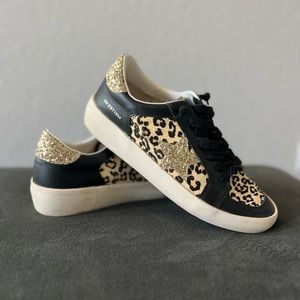 Vintage Havana womens tennis shoes